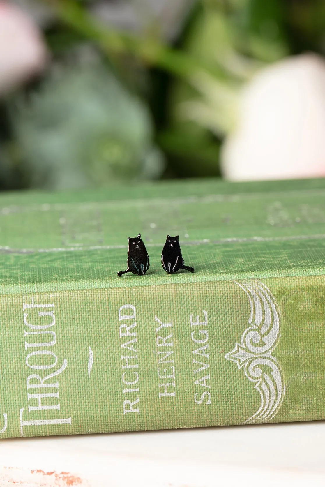 Tiny Sitting Cat Stud Earrings