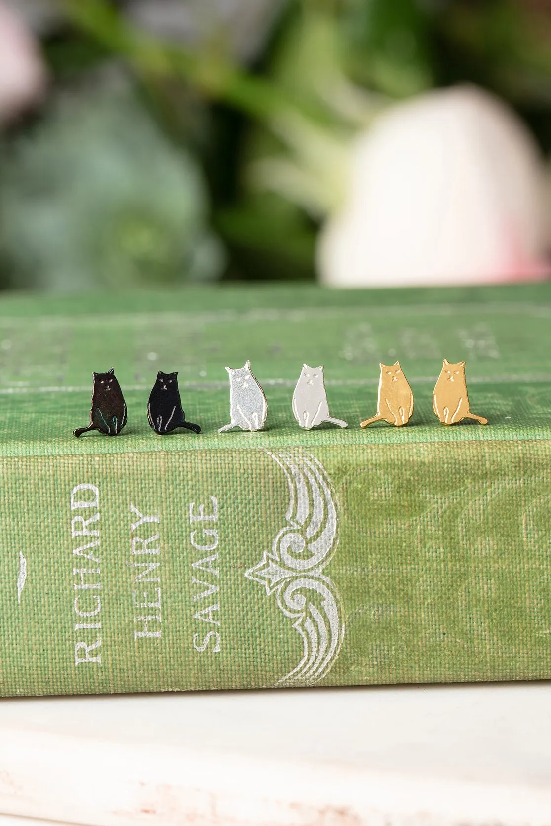 Tiny Sitting Cat Stud Earrings